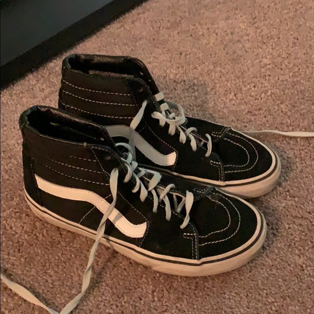 Sk8 High Black Vans SIZE 7.5 WOMANS